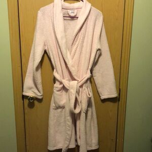 Ulta beauty women’s robe size s/m pink NWOT